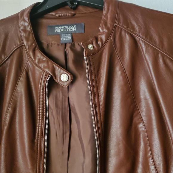 jacket - Picture 2 of 2